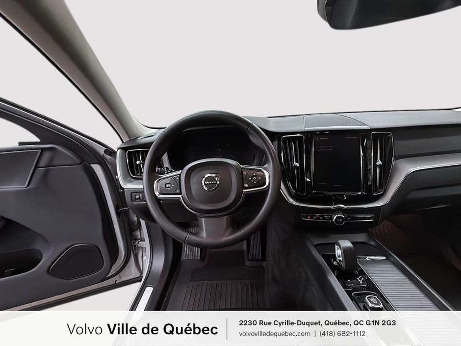 2022 Volvo XC60 Inscrptn Expr Rchrg-13