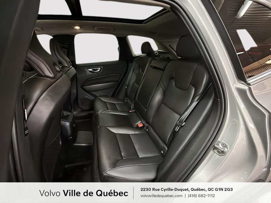 2022 Volvo XC60 Inscrptn Expr Rchrg-12