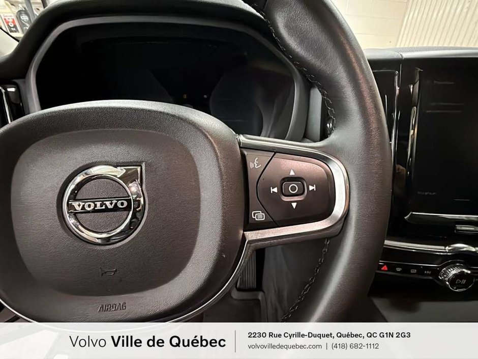 2022 Volvo XC60 Inscrptn Expr Rchrg-14