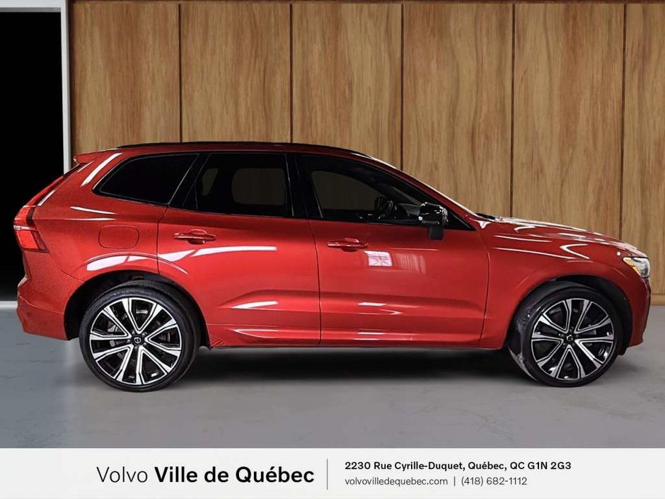Volvo XC60 R-Design 2022-4