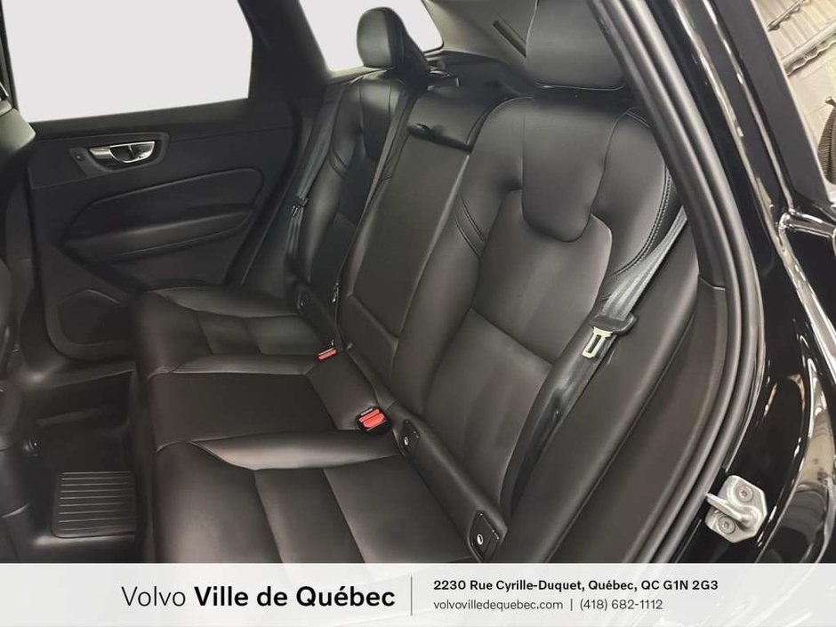 2022 Volvo XC60 Inscrptn Expr Rchrg-9
