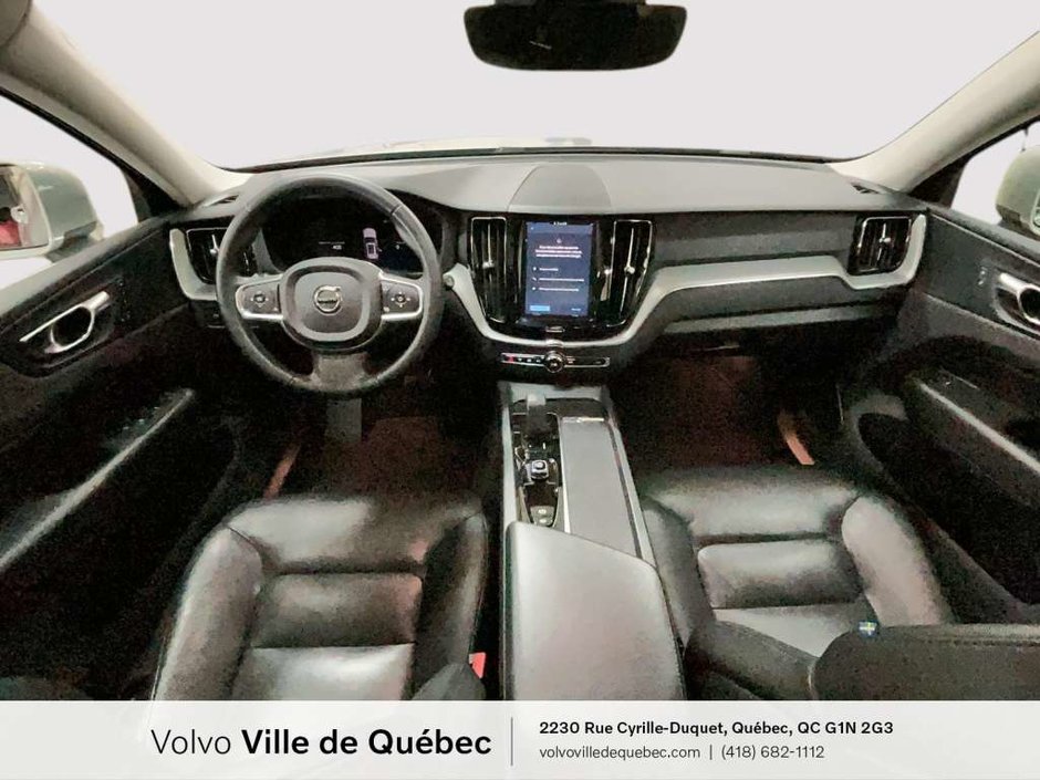 Volvo XC60 Inscrptn Expr Rchrg 2022-17