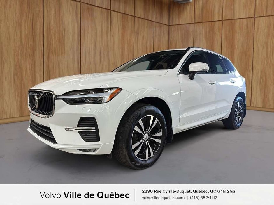 Volvo XC60 Momentum 2022-0