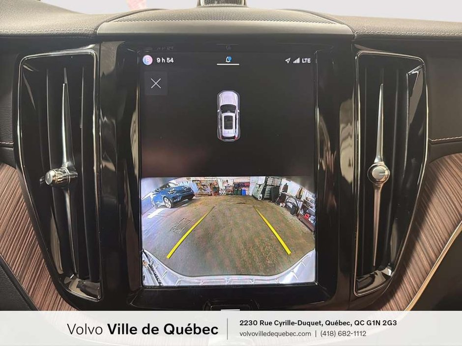 2022 Volvo XC60 Inscription Recharge-17