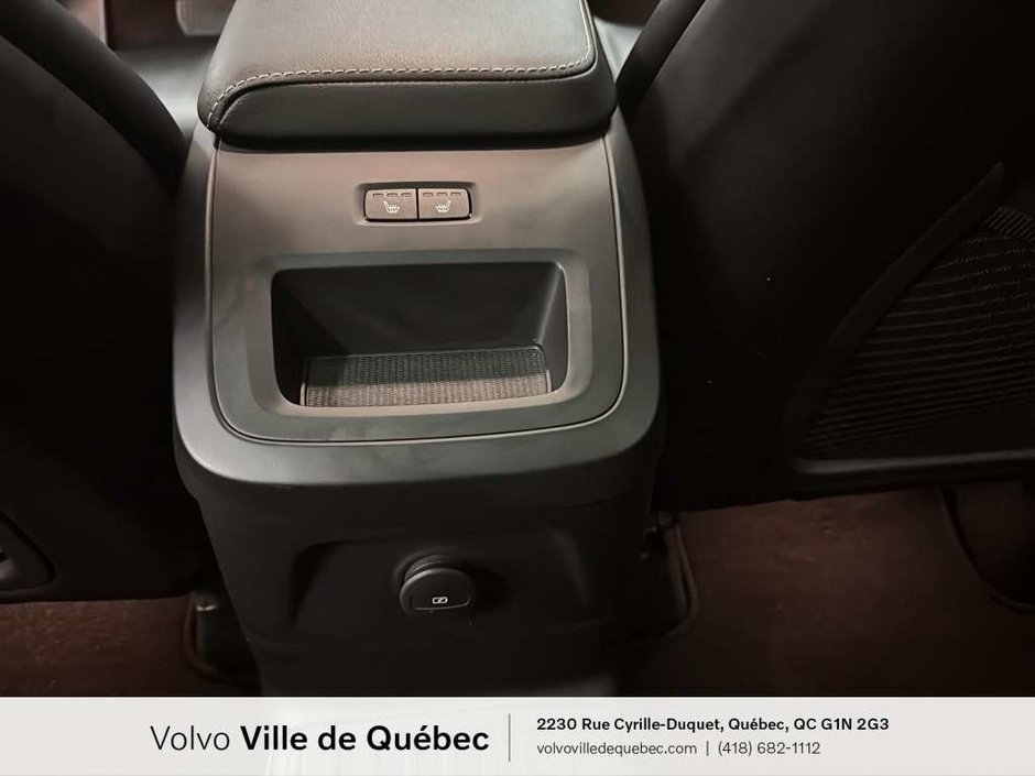 2023 Volvo XC60 Recharge Ult Dark-13