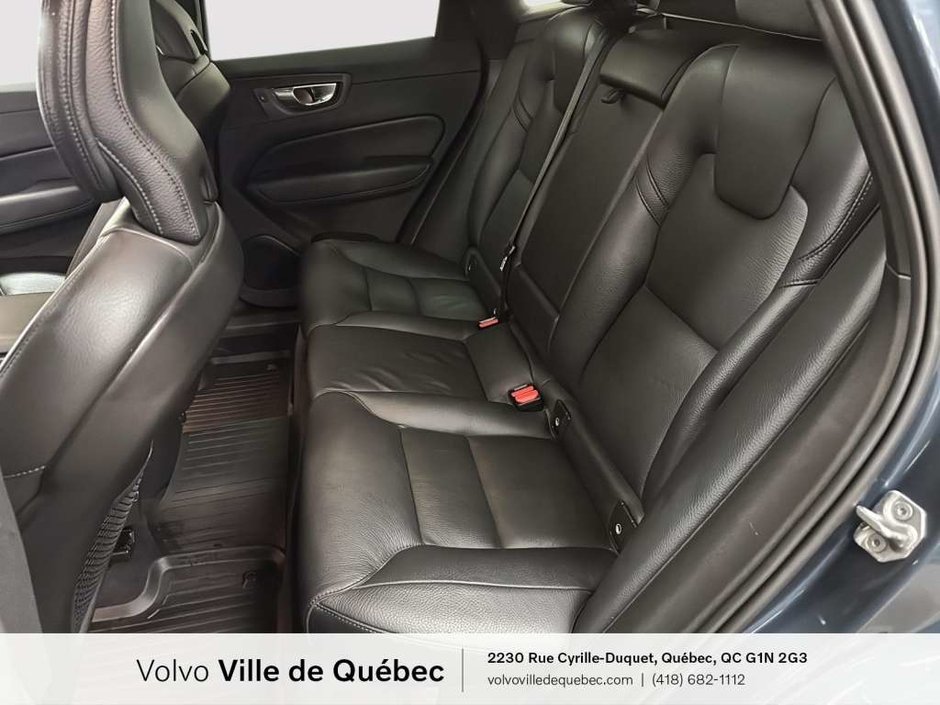 Volvo XC60 Plus Dark B6 2023-12