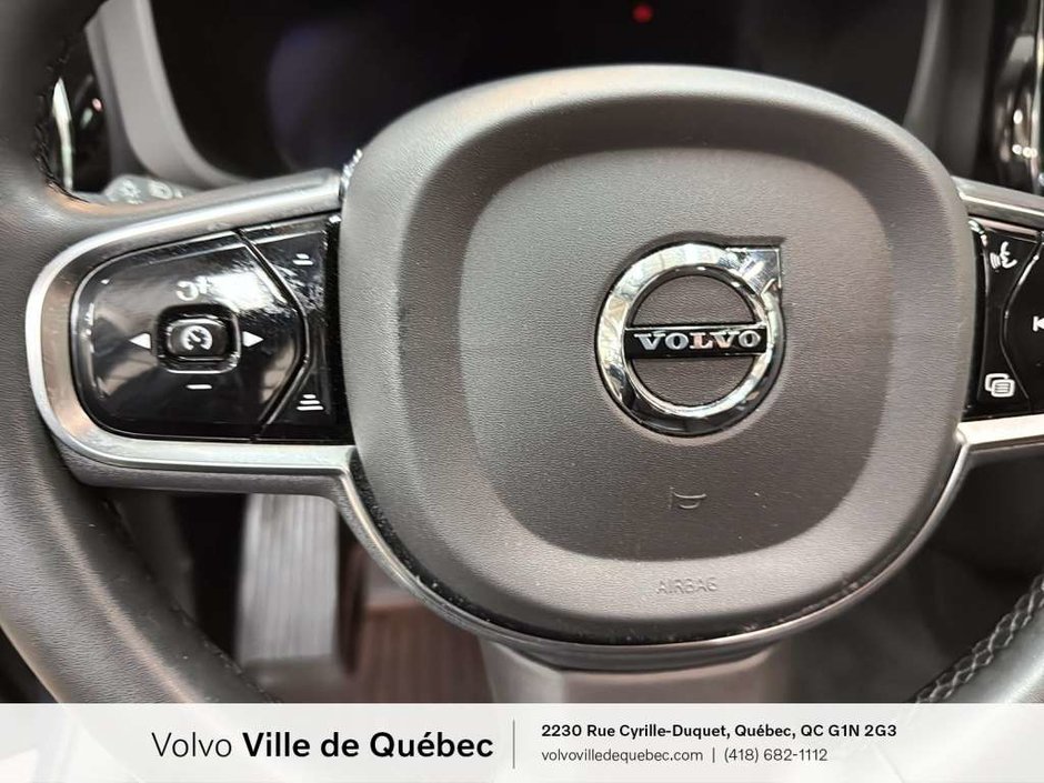 Volvo XC60 Plus Dark B6 2023-17