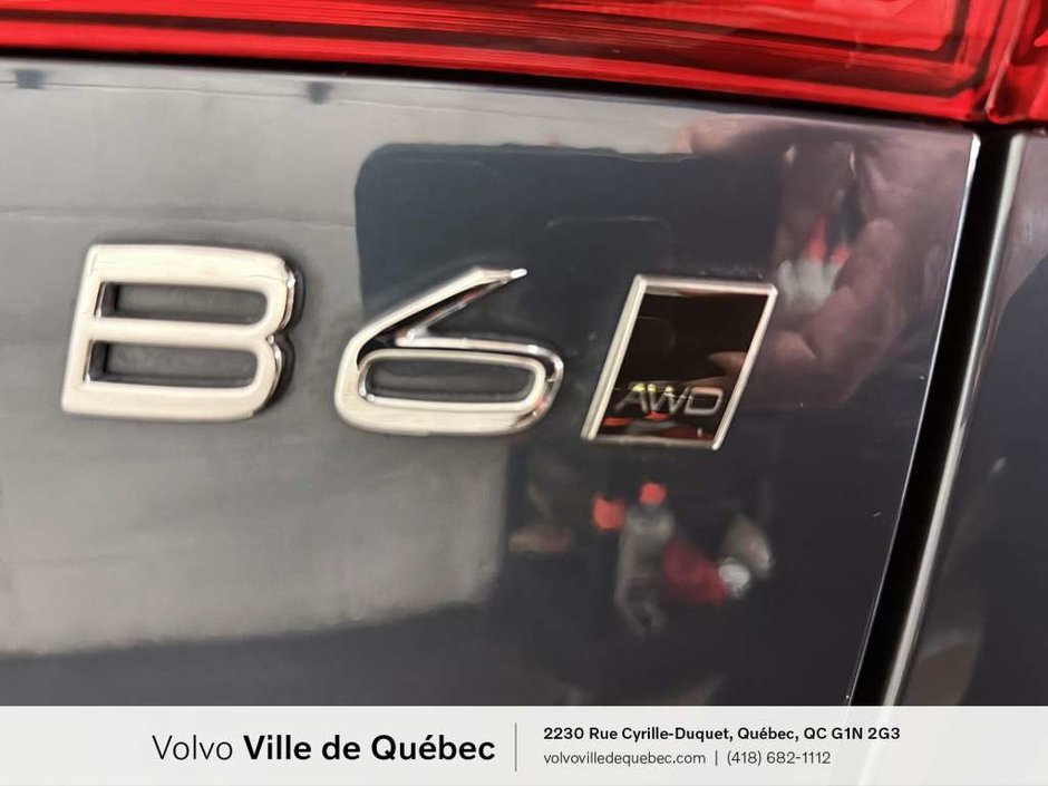 Volvo XC60 Plus Dark B6 2023-9