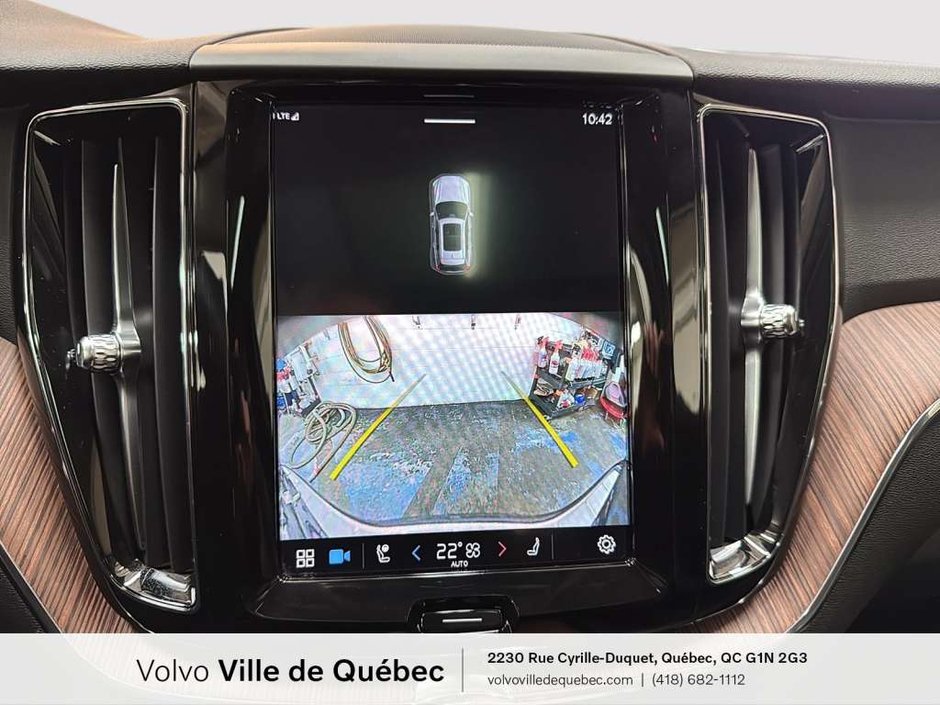 Volvo XC60 Plus Dark B6 2023-19