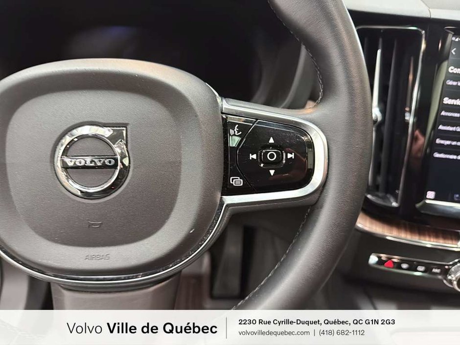 Volvo XC60 Recharge Plus 2023-16