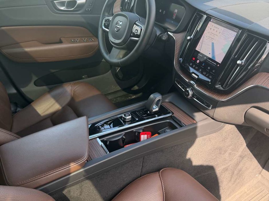 Volvo XC60 Plus B6 2023-1