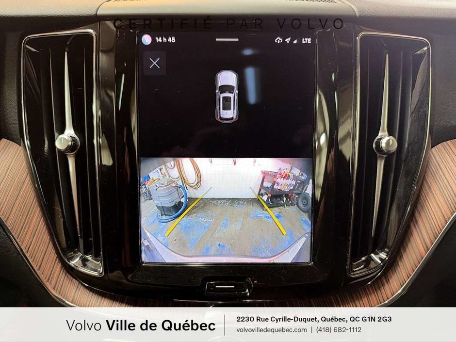 Volvo XC60 Plus Dark B6 2023-17