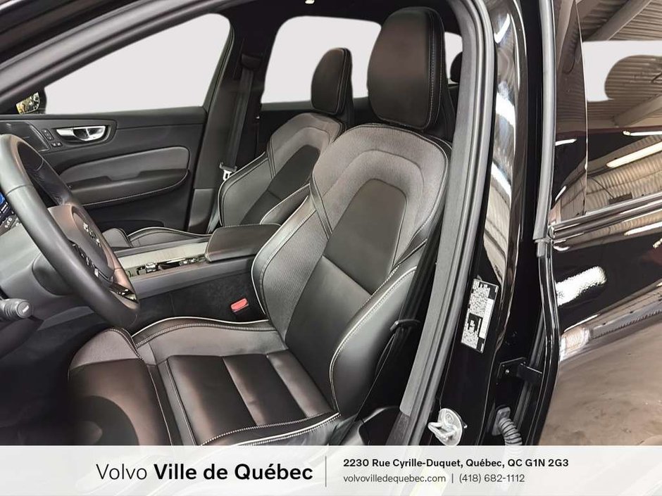 Volvo XC60 B5 - Ultimate Blk Ed 2024-1