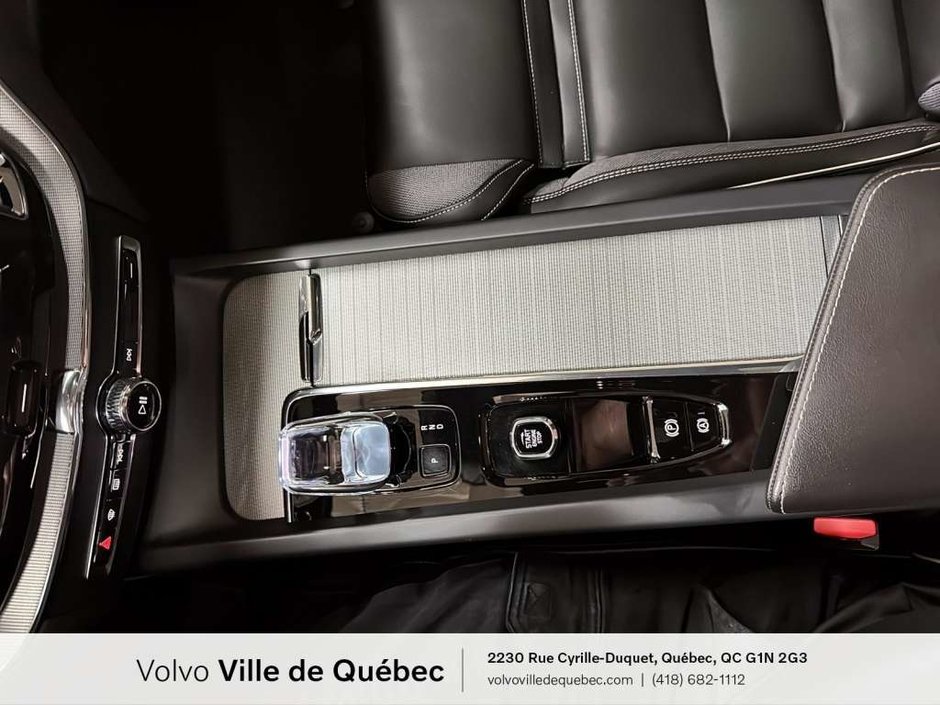 Volvo XC60 B5 - Ultimate Blk Ed 2024-17
