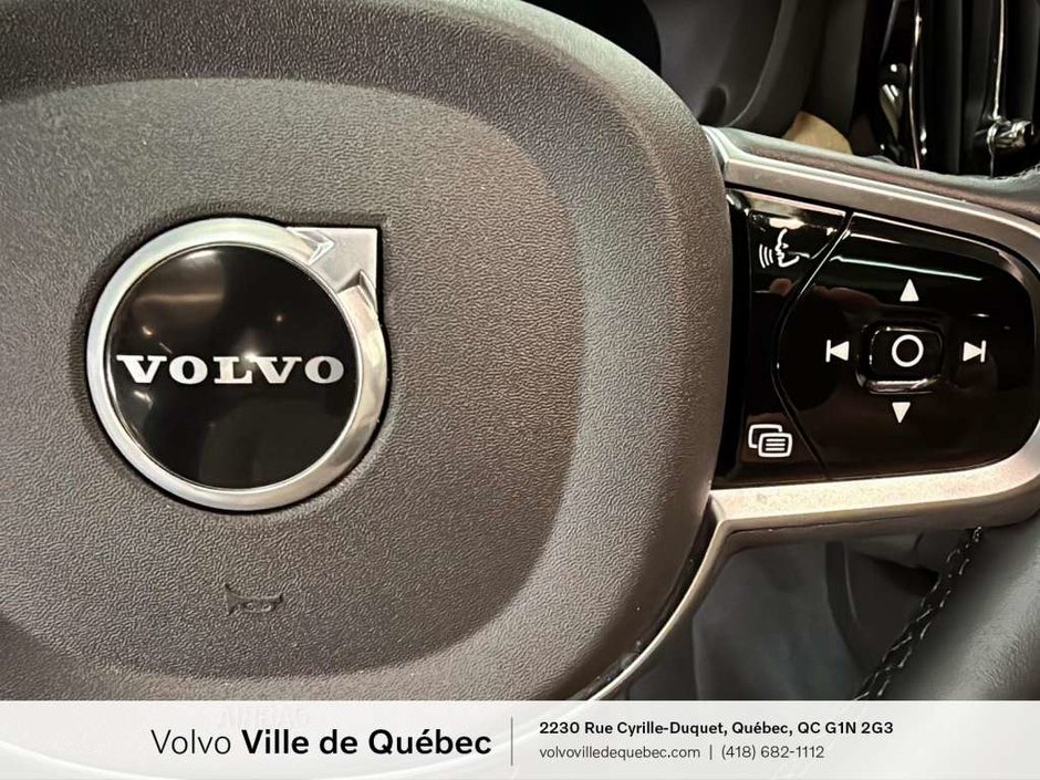 2026 Volvo XC60 B5 - Core-11