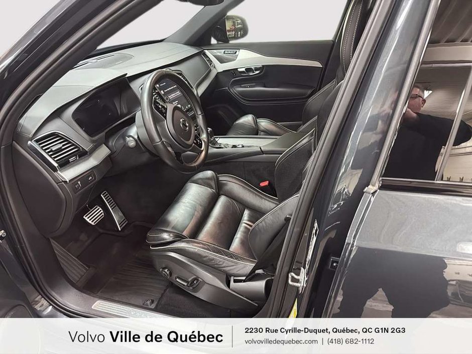 2021 Volvo XC90 R-Design-1