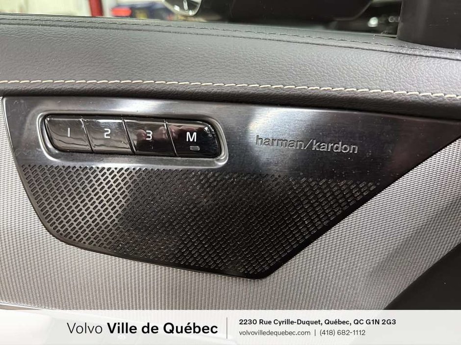 2021 Volvo XC90 R-Design-18