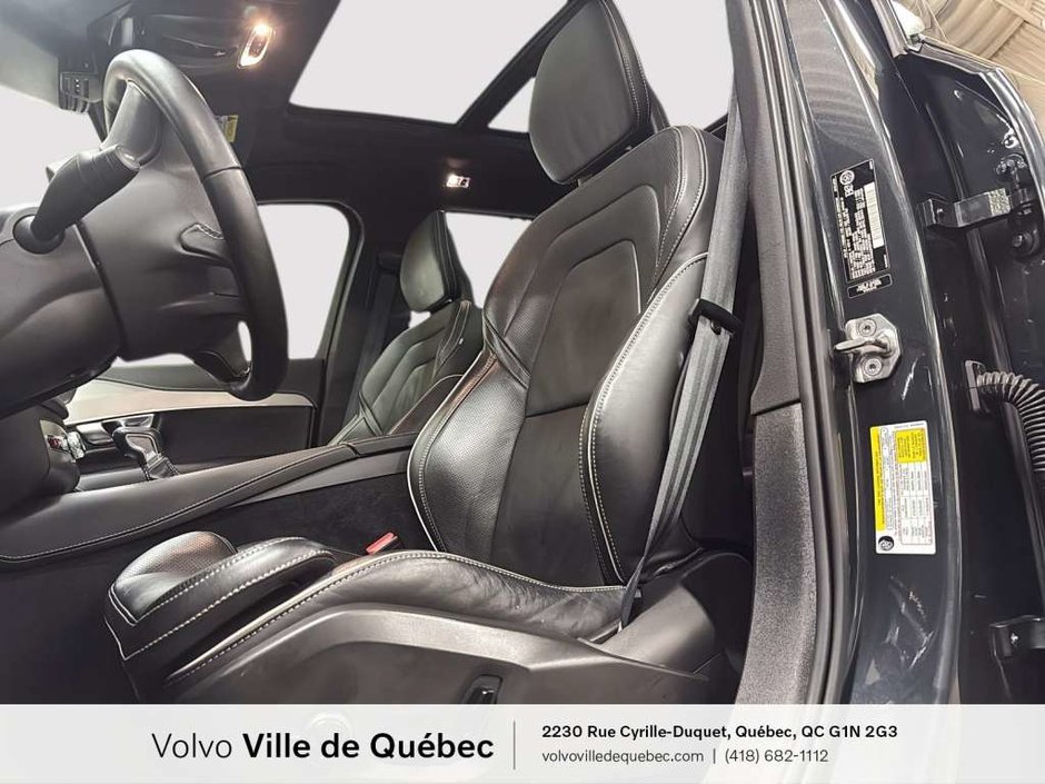 2021 Volvo XC90 R-Design-10