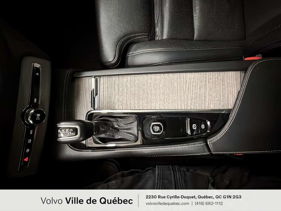 2022 Volvo XC90 Inscription-23