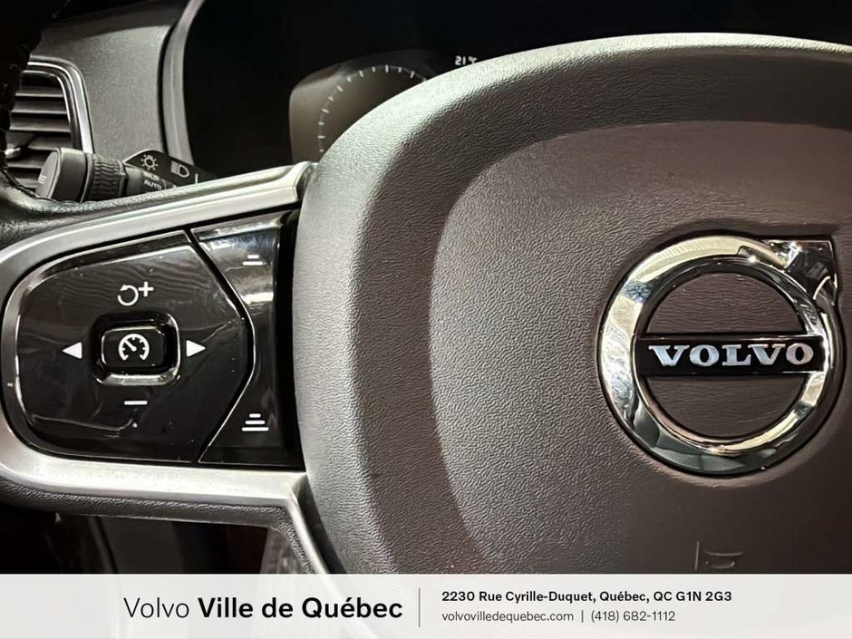 2022 Volvo XC90 Momentum-11