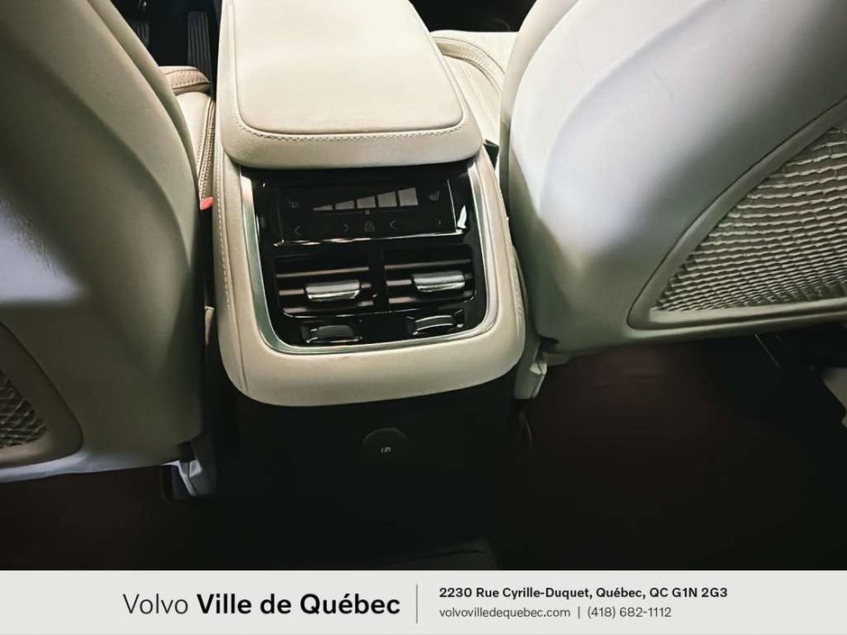 2025 Volvo XC90 Recharge Ultra-17