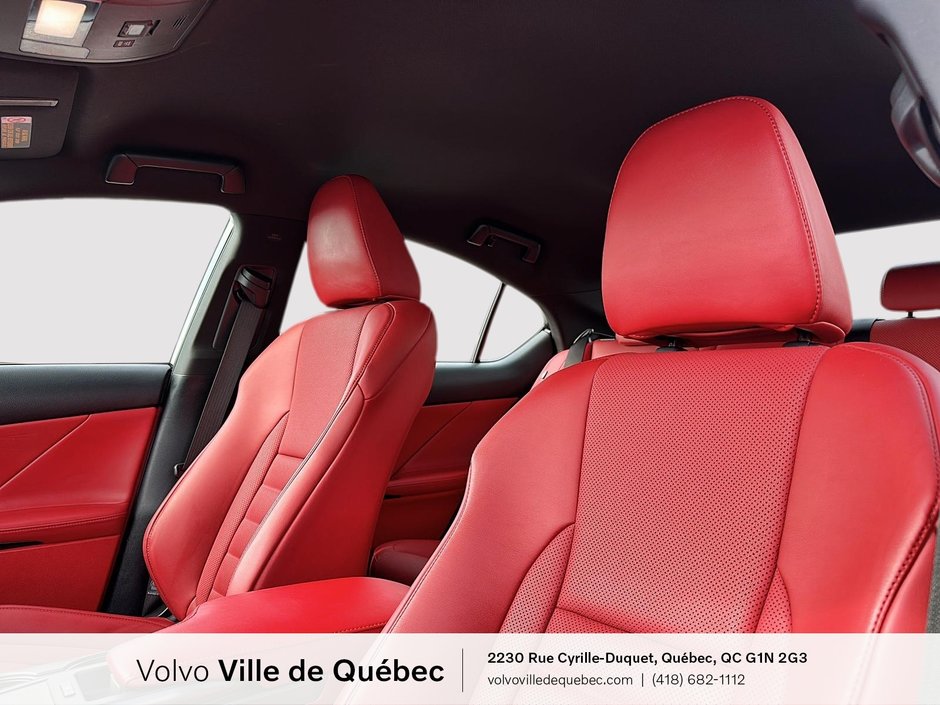 Lexus IS 300 2021-8