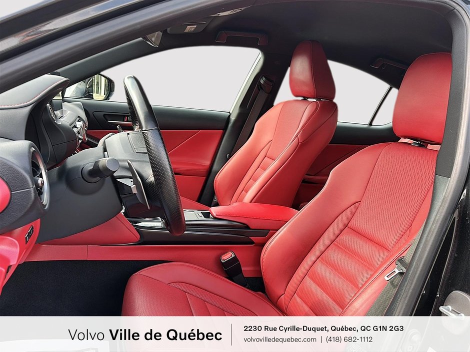 Lexus IS 300 2021-7