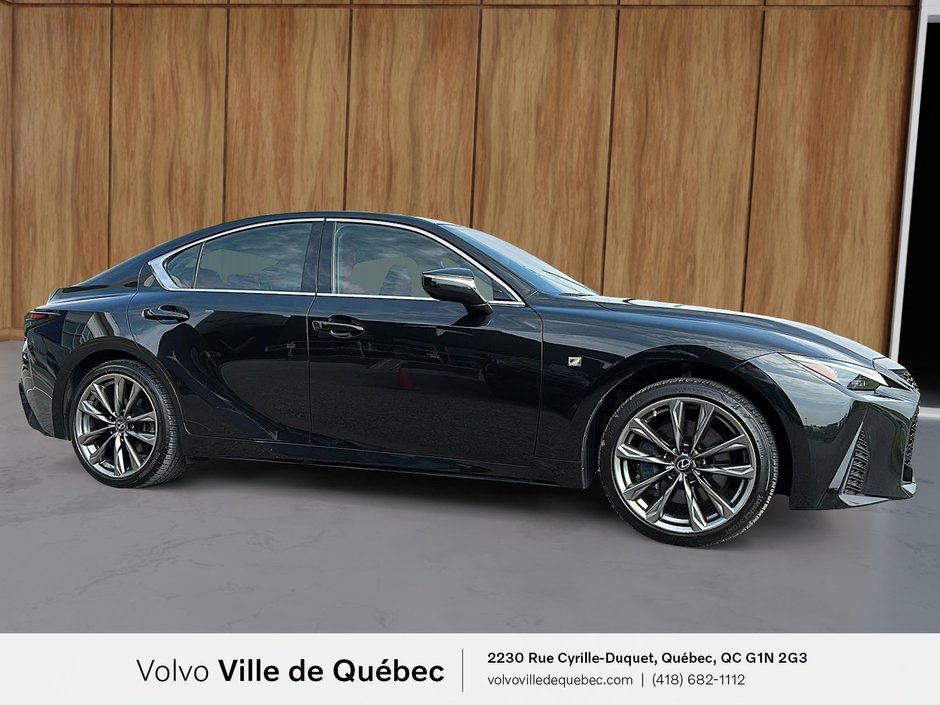 Lexus IS 300 2021-2