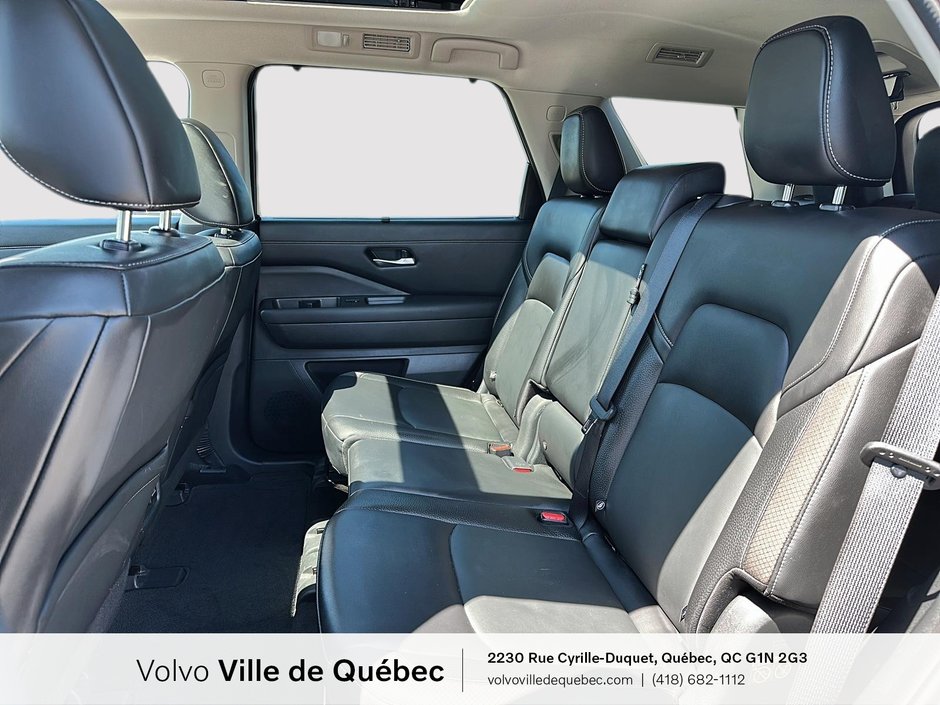 Nissan Pathfinder SL 2022-9