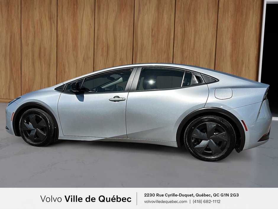 Toyota PRIUS PRIME SE 2023-4
