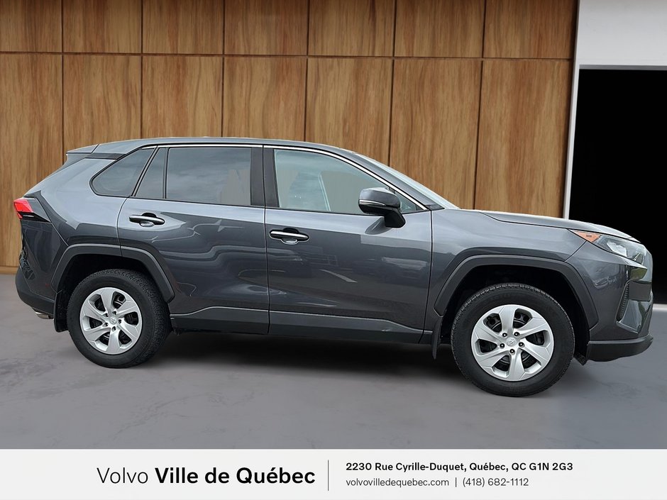 2023 Toyota RAV4 LE-2