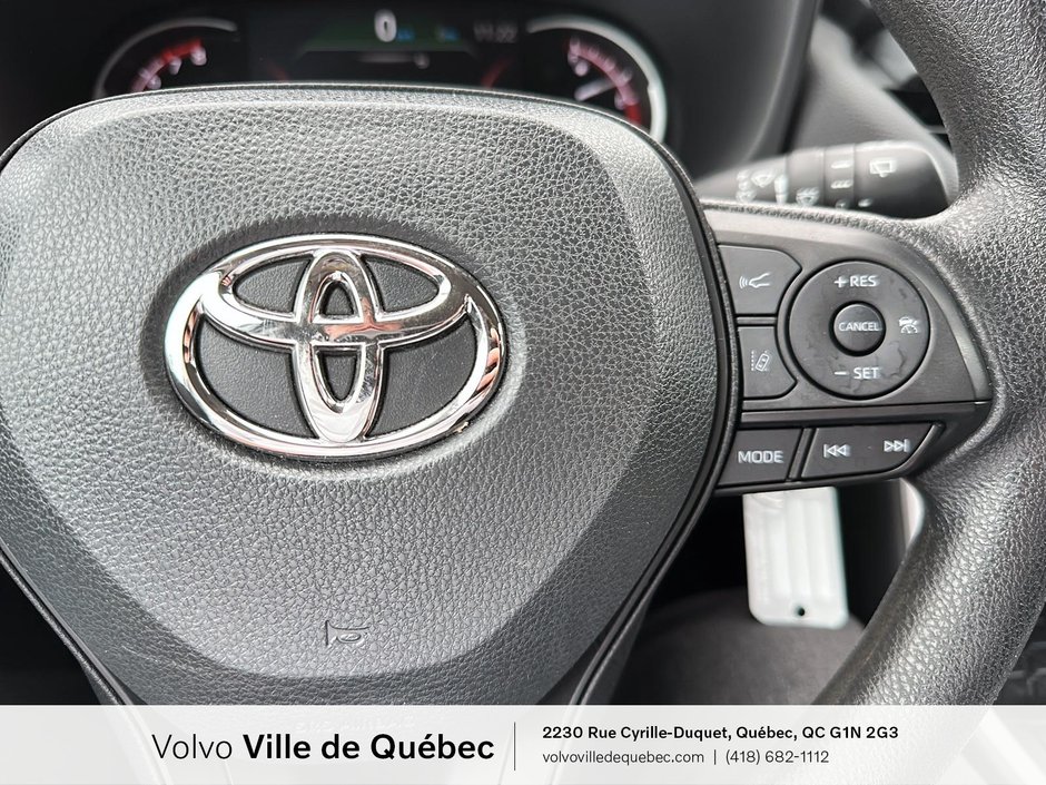 2023 Toyota RAV4 LE-13