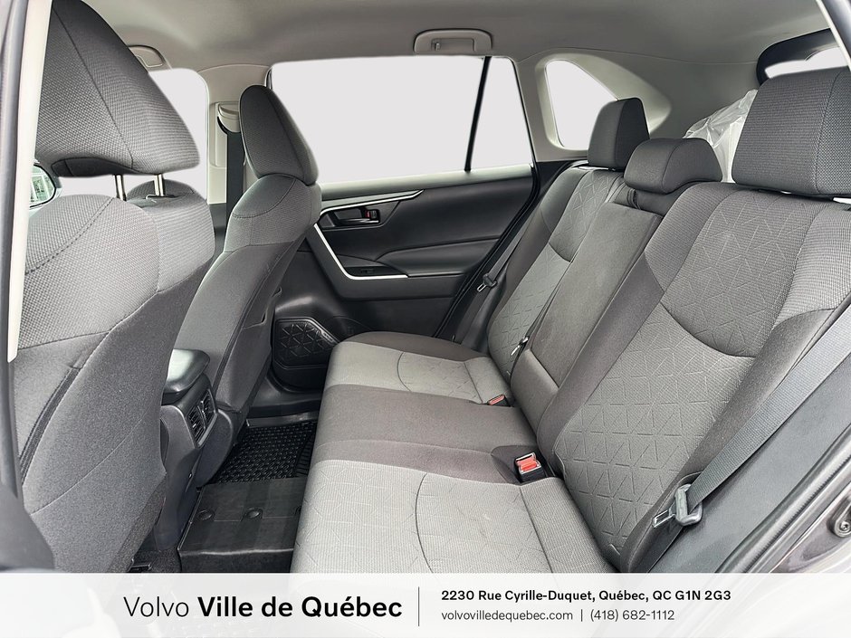 2023 Toyota RAV4 LE-9