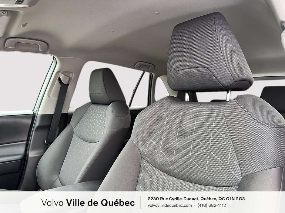 2023 Toyota RAV4 LE-8