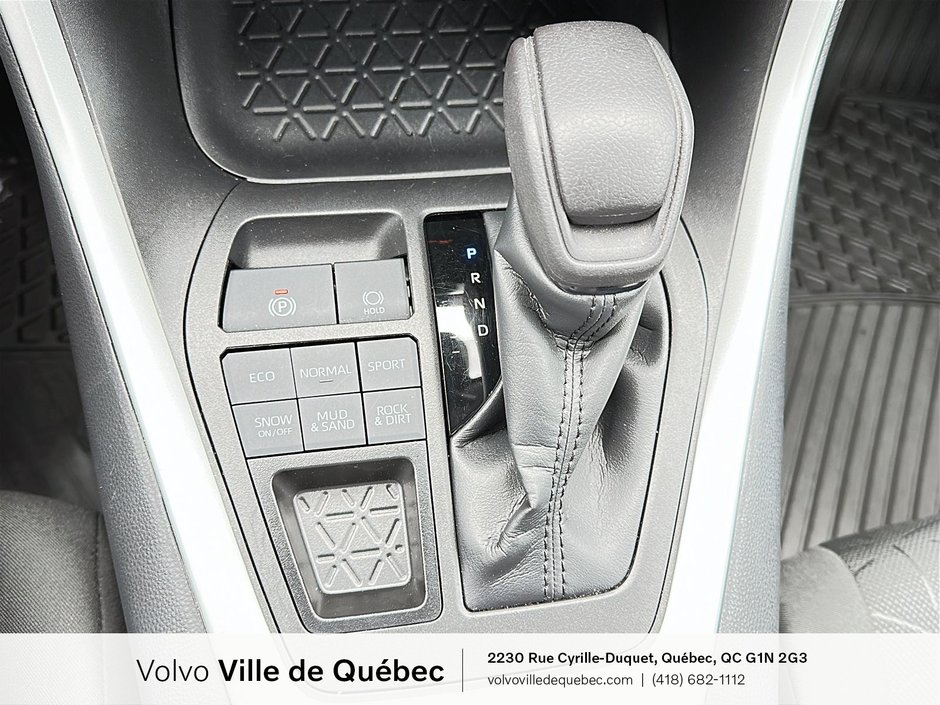 2023 Toyota RAV4 LE-18