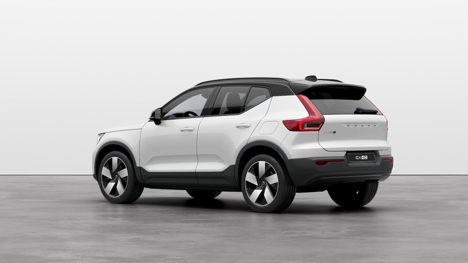 2025 Volvo EX40 ULTRA-1