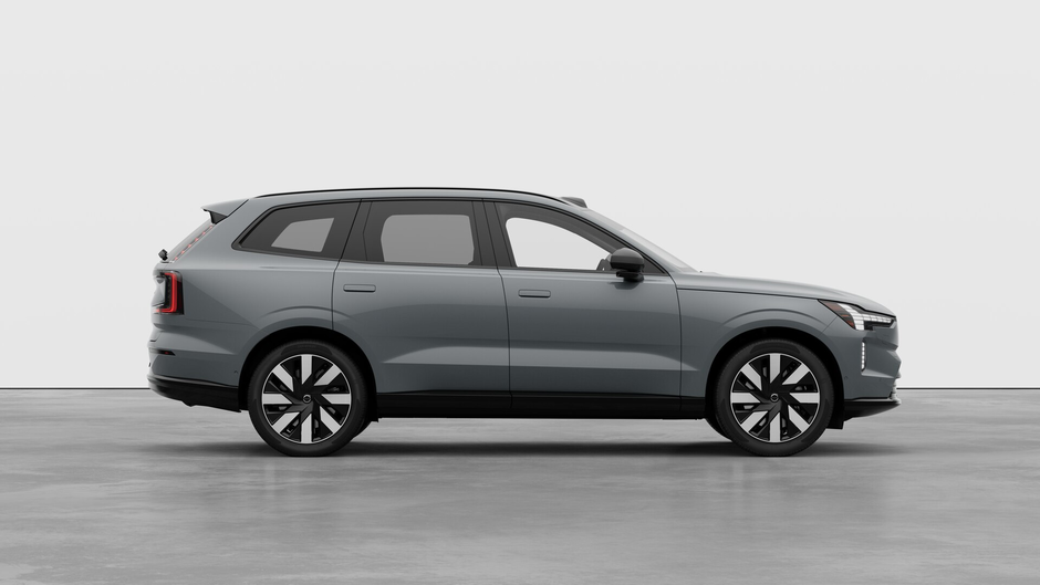 2025 Volvo EX90 ULTRA-6
