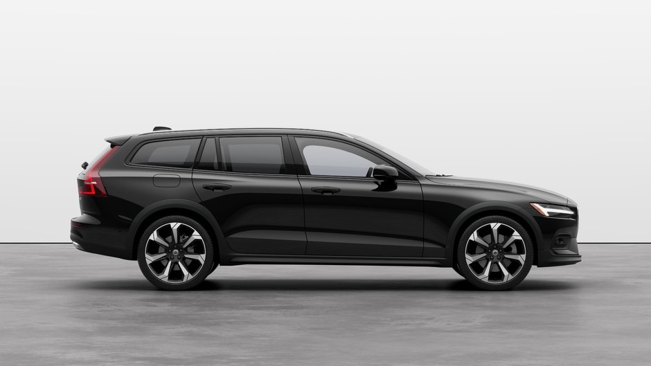 2026 Volvo V60 Cross Country ULTRA-4