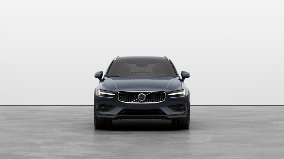 2026 Volvo V60 CROSS COUNTRY ULTRA-2