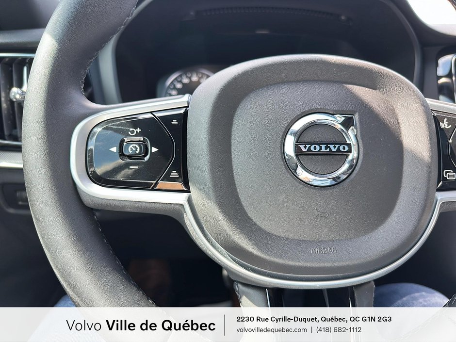 2022 Volvo V60 R-Design-14