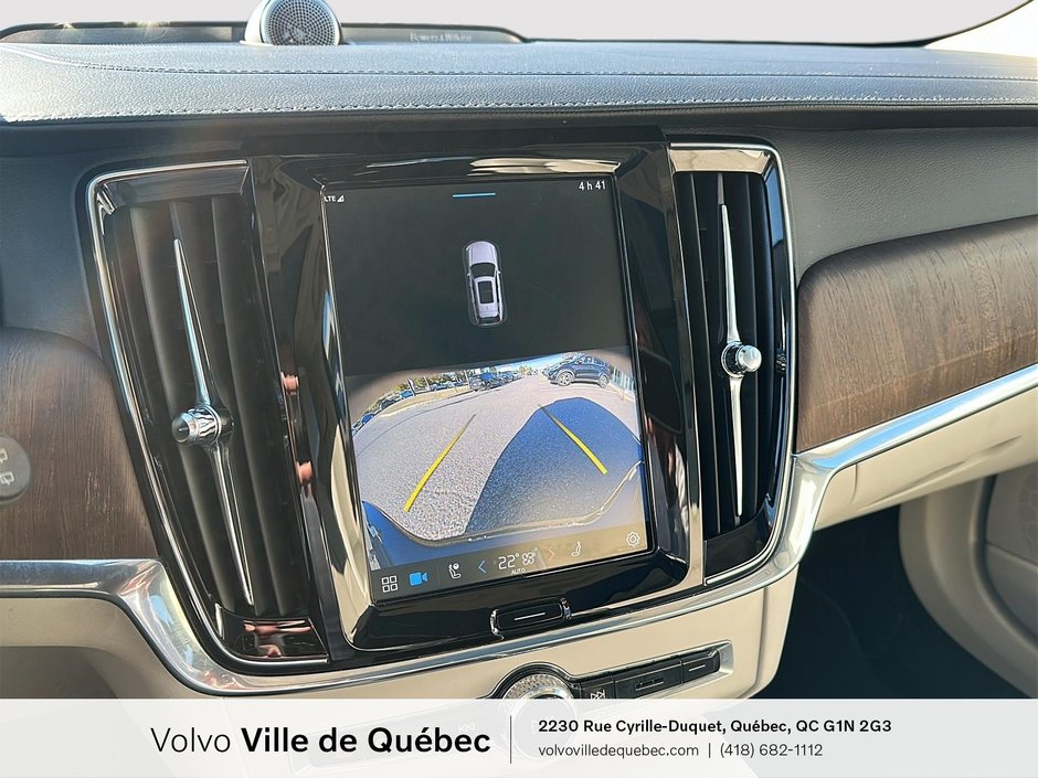 2022 Volvo V90 Cross Country B6-16
