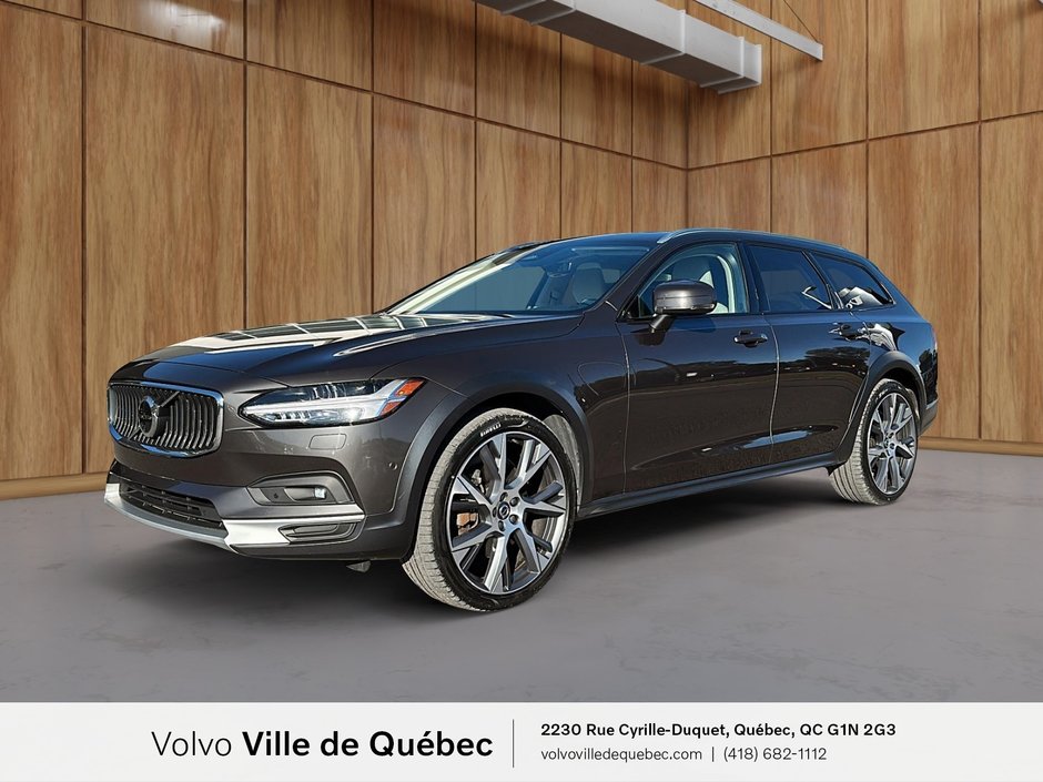 2022 Volvo V90 Cross Country B6-0