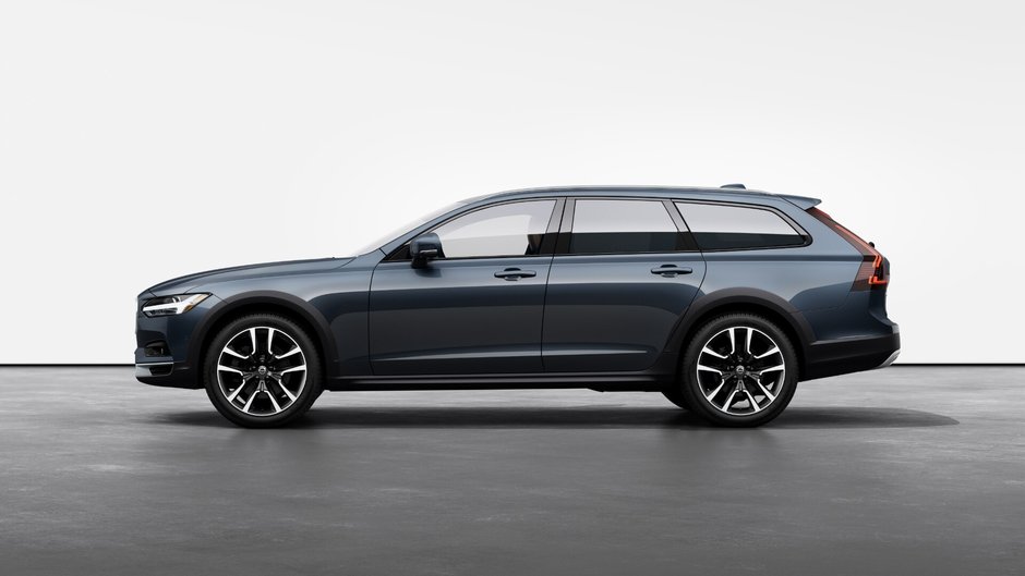 2026 Volvo V90 Cross Country ULTRA-5