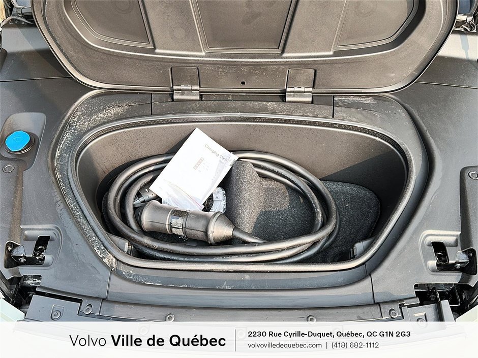 Volvo XC40 Recharge Pure Electric Plus 2023-6