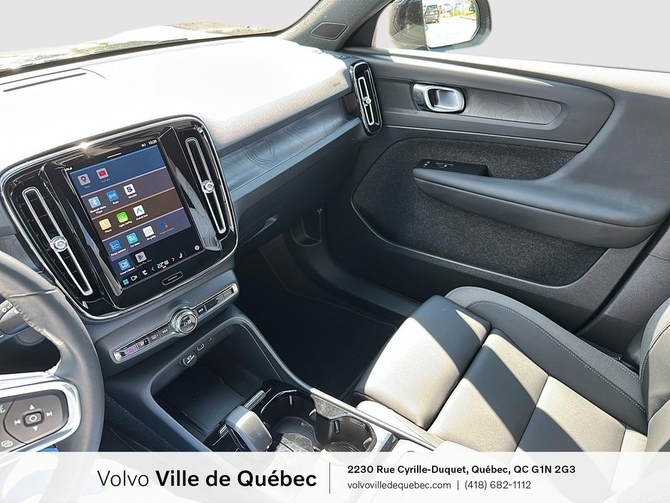 2024 Volvo XC40 Recharge Pure Electric Plus-17