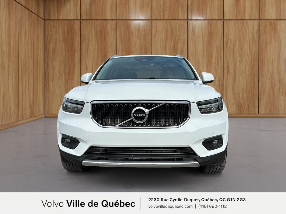 Volvo XC40 Momentum 2021-1