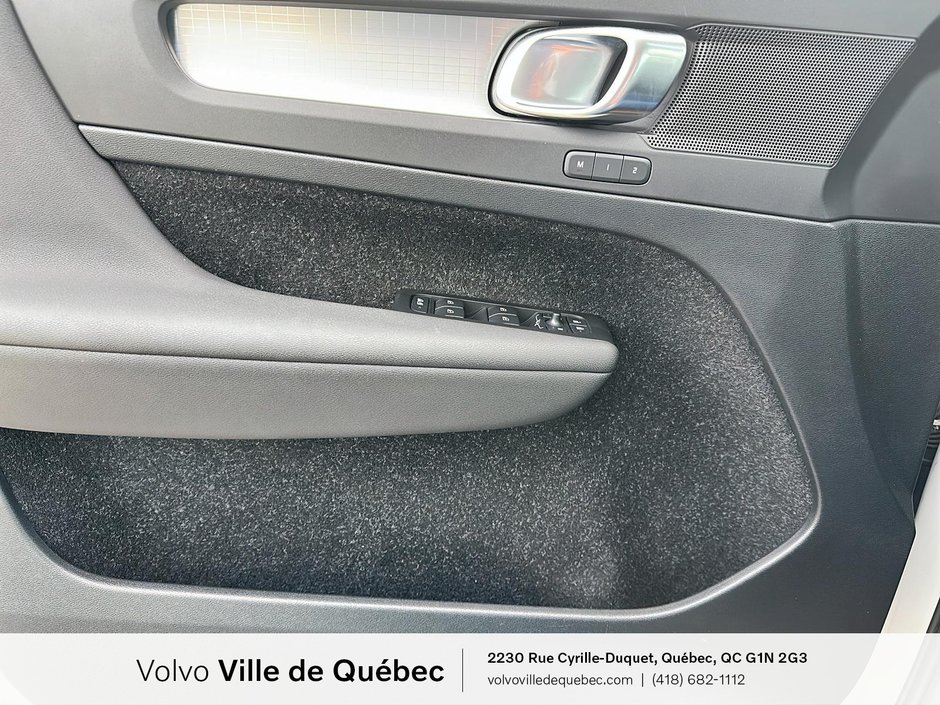 Volvo XC40 Momentum 2021-20