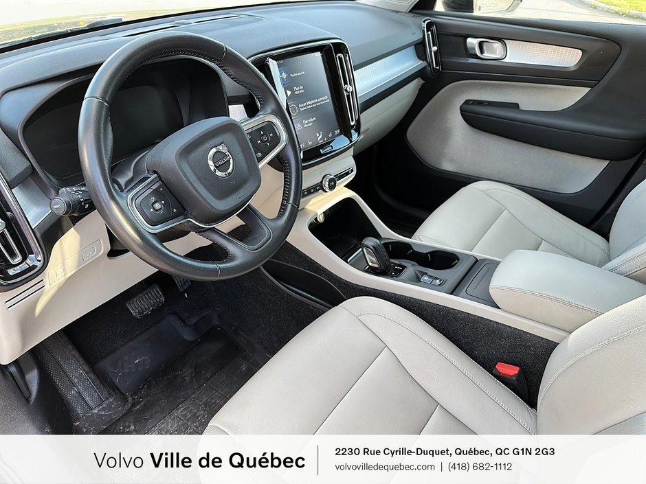 2021 Volvo XC40 Momentum-7