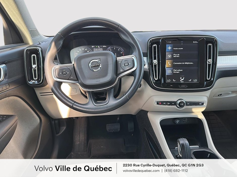 2021 Volvo XC40 Momentum-9