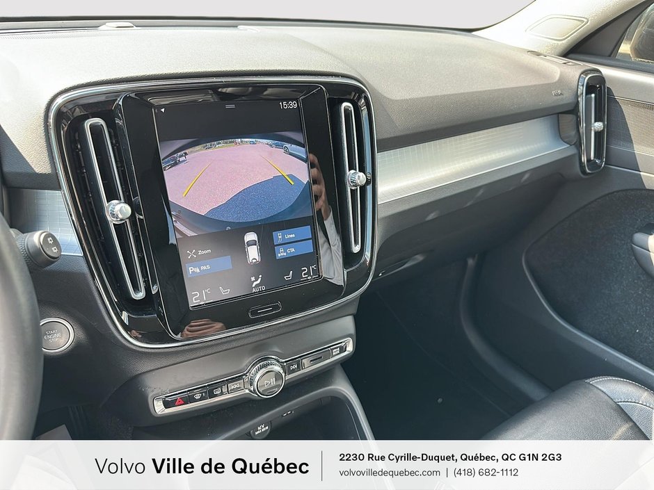 Volvo XC40 Momentum 2021-16